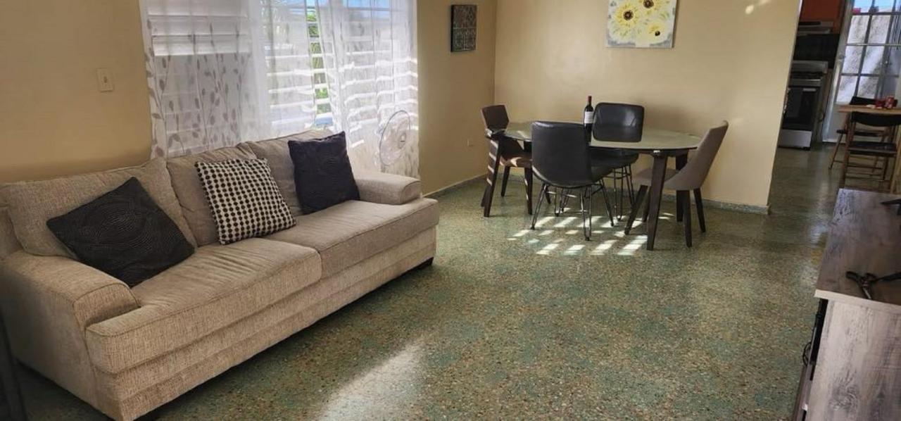 Bright 2Br In Aguadilla 7 Mins To Beaches 2Nd Floor Retreat Camaceyes Exteriér fotografie