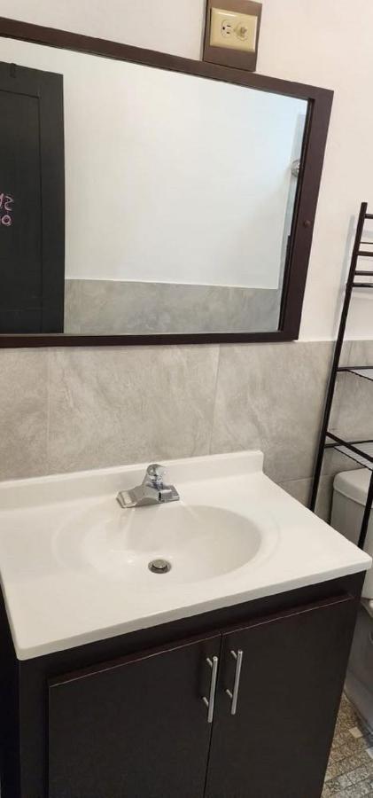 Bright 2Br In Aguadilla 7 Mins To Beaches 2Nd Floor Retreat Camaceyes Exteriér fotografie